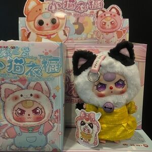 Baby Three Kitten Wardrobe Pendant(special heart eyes)